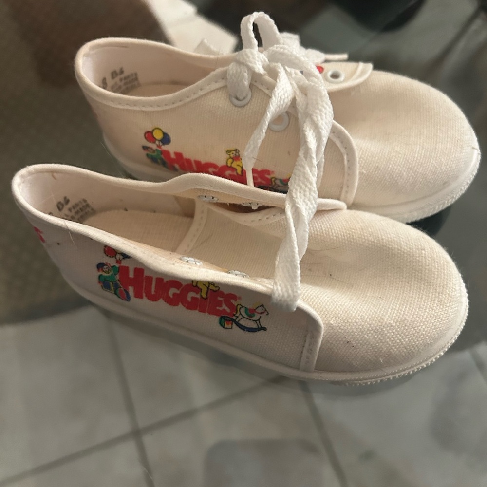 Kids Cream Canvas Shoes